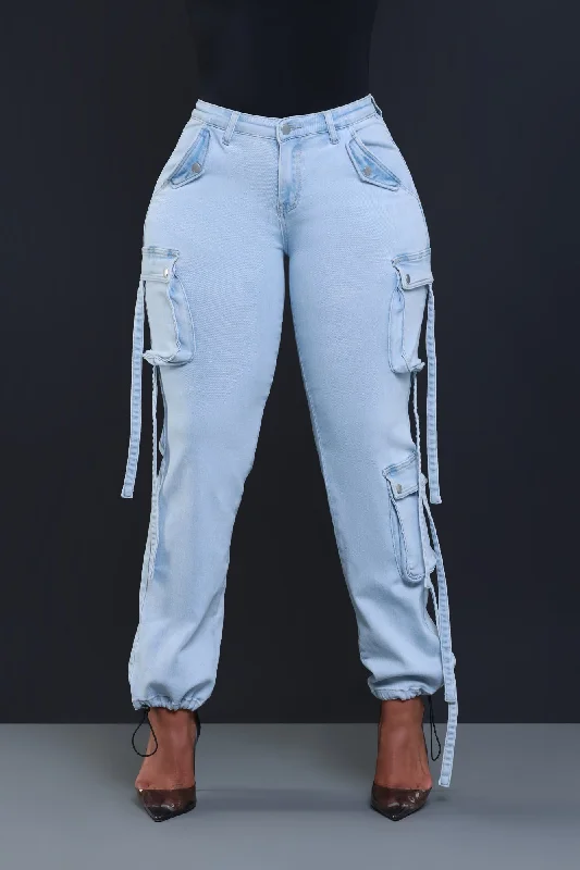 could-be-wide-leg-denim-cargo-pants-light-wash