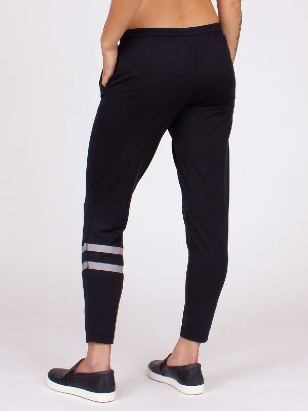 elevation-pant-black