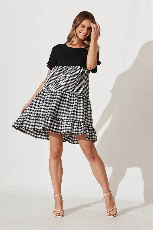 krystin-smock-dress-in-black-and-white-gingham-linen-blend