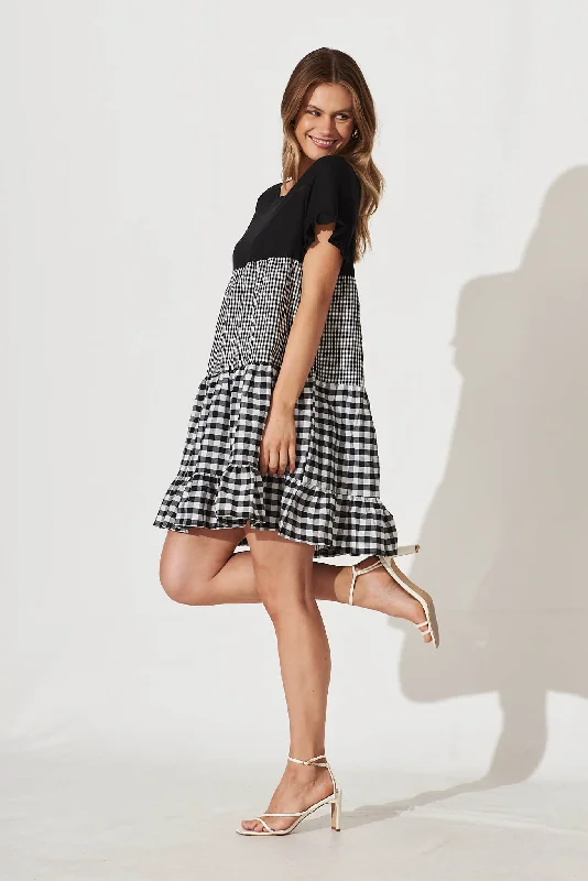 krystin-smock-dress-in-black-and-white-gingham-linen-blend