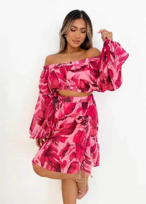 Marta Off Shoulder Crop - Magenta Floral