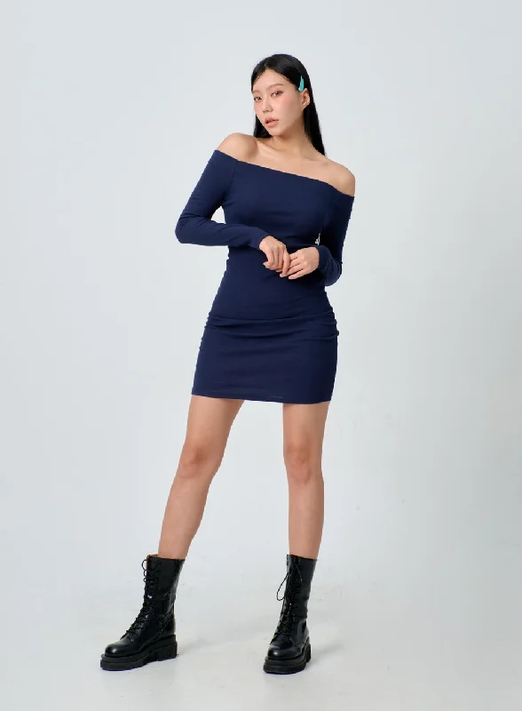 off-shoulder-mini-dress-ij330