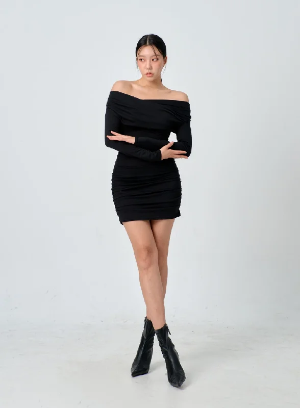 off-shoulder-mini-dress-ij331