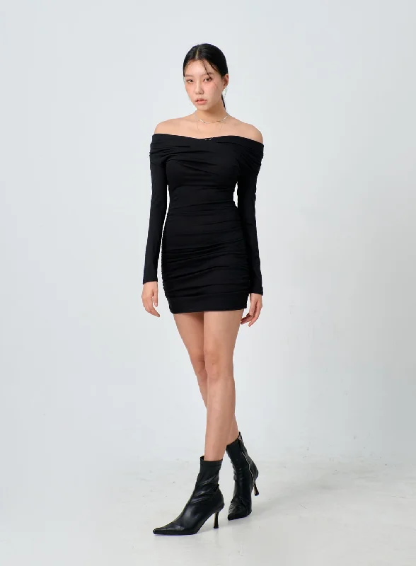 off-shoulder-mini-dress-ij331