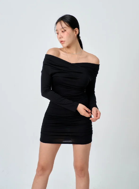 off-shoulder-mini-dress-ij331