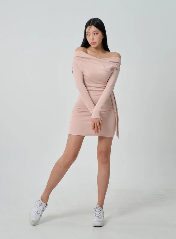 off-shoulder-waist-tie-mini-dress-ij319