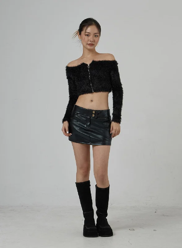 off-shoulder-zipper-faux-fur-cropped-top-cj302