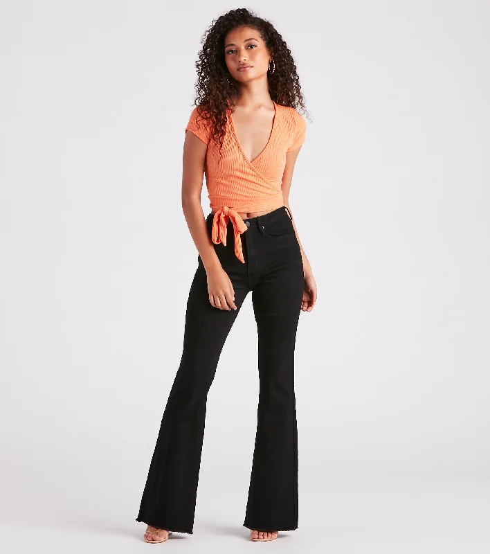 sittin-pretty-tie-waist-crop-top-060013408001