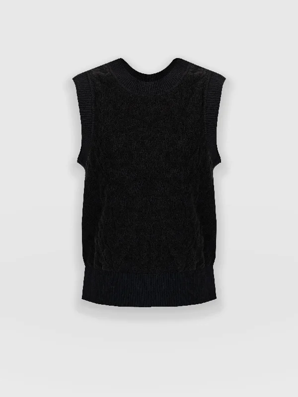 wren-sleeveless-knit-black